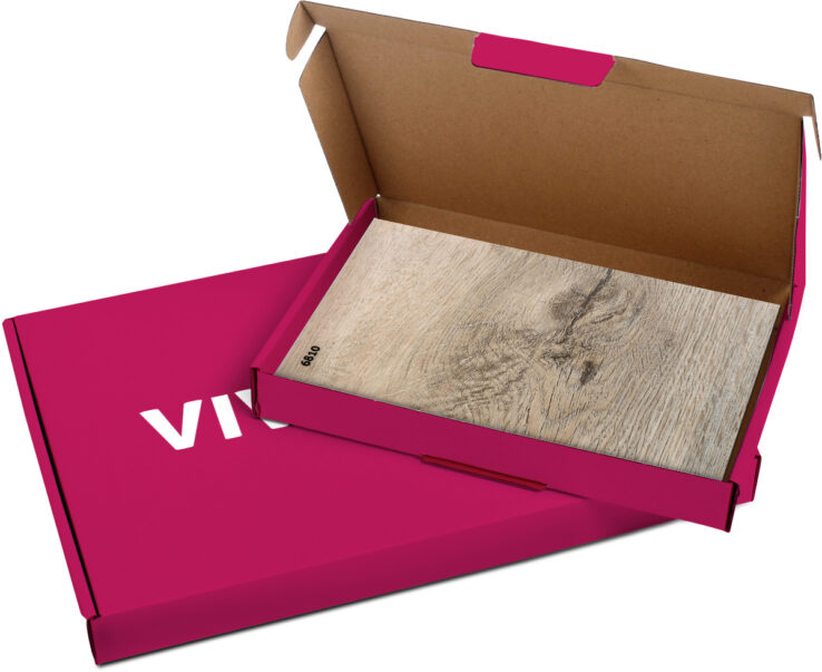 lichte dinograat pvc vloer in woonkamer