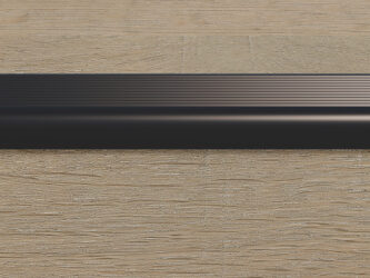 6810 traprenovatie met zwart profiel