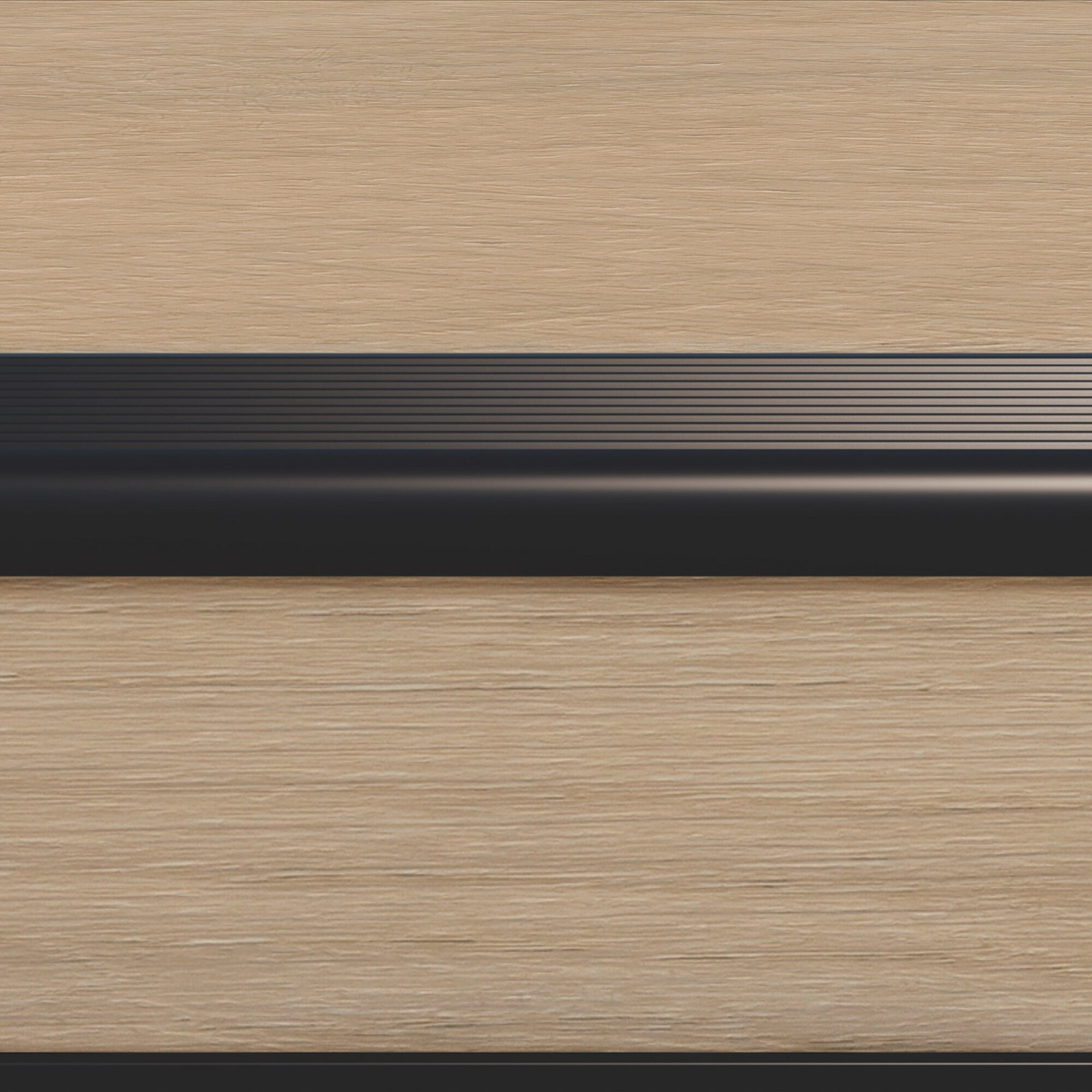 7810 traprenovatie vivafloors met zwart profiel close-up