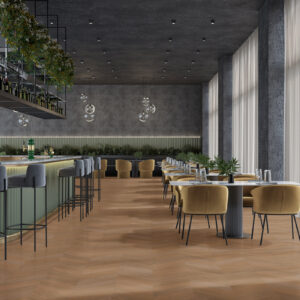 Donkere eiken PVC-vloer in een moderne restaurantomgeving met een bar, elegante stoelen en veel natuurlijk licht.