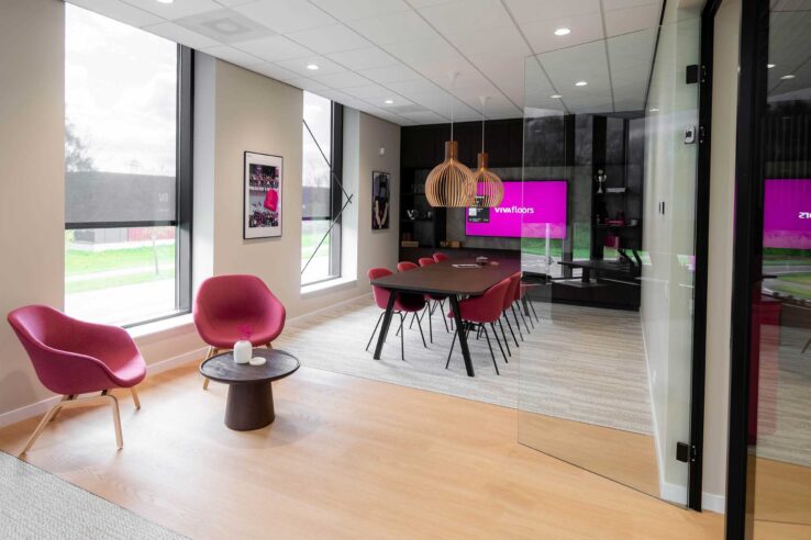 Welke vloer maakt een woning warmer en sfeervoller?